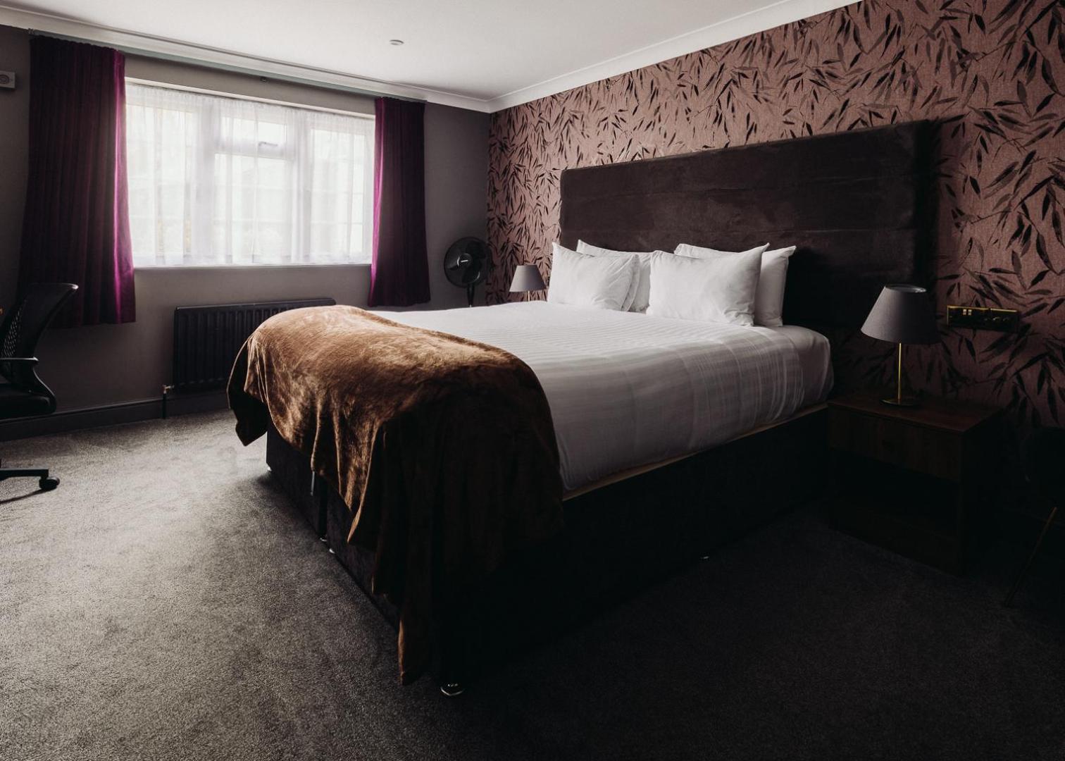 The Chesterton Hotel 比斯特 外观 照片