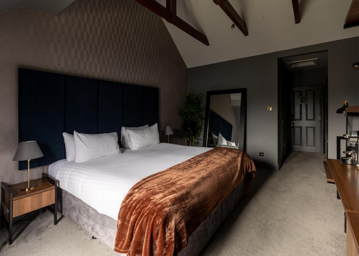 The Chesterton Hotel 比斯特 外观 照片